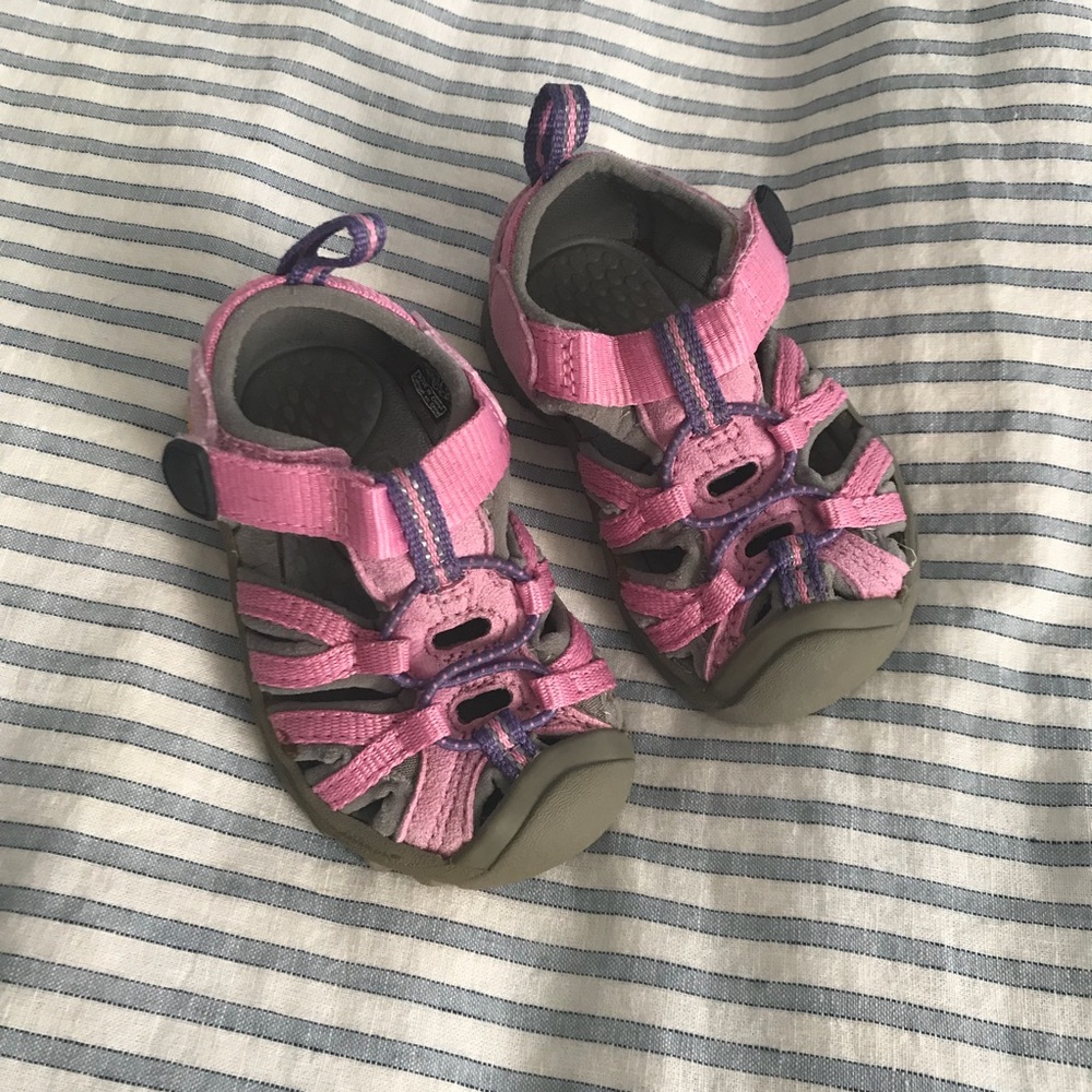 💖💜 Pink & Purple Keen Sandals 💝